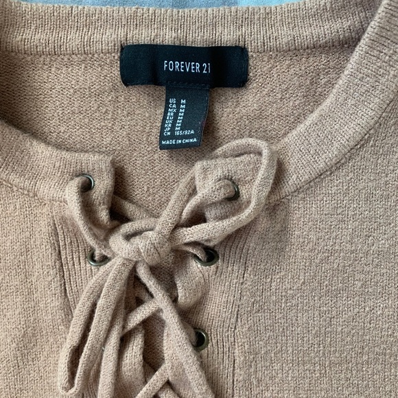 Top - Picture 2 of 2